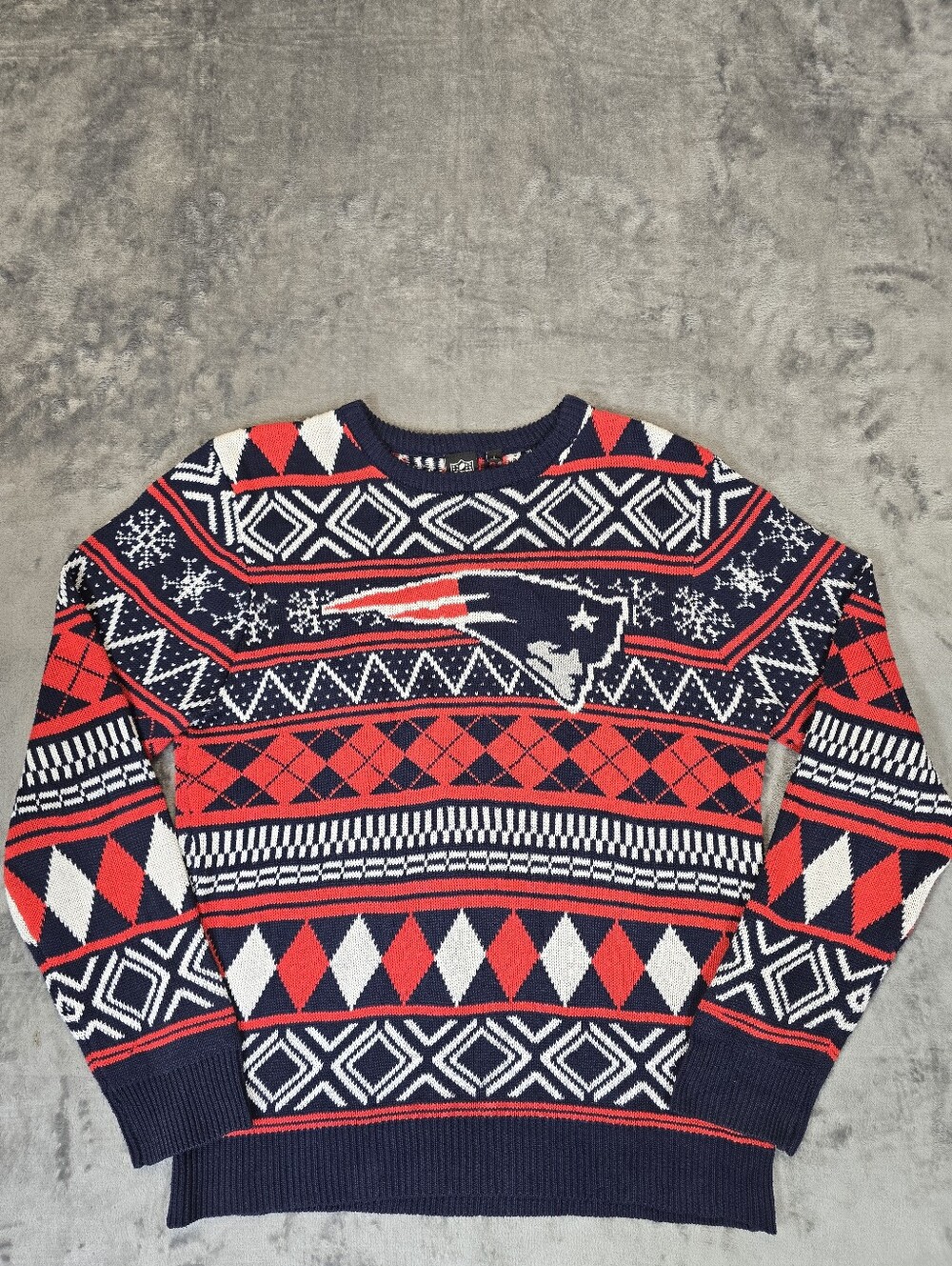NFL Team Apparel New England Patriots Christmas Sweater Size Large